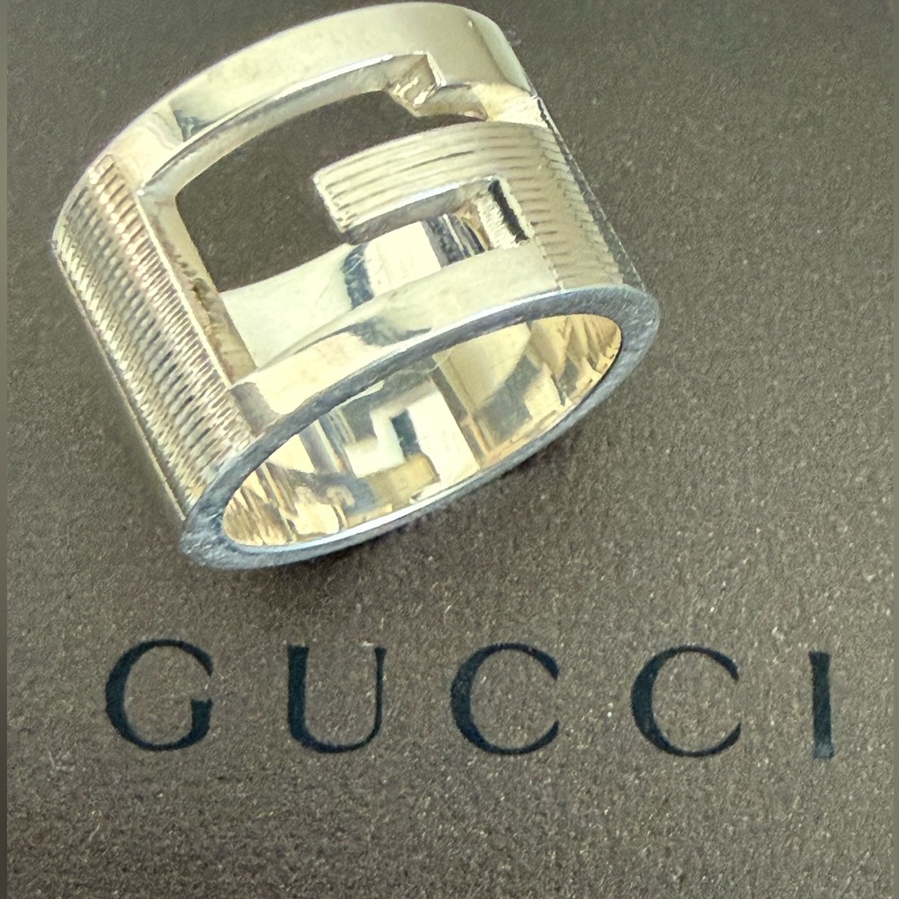 GUCCI Wide Cutout G 925 Silver Ring - Picture 3 of 9